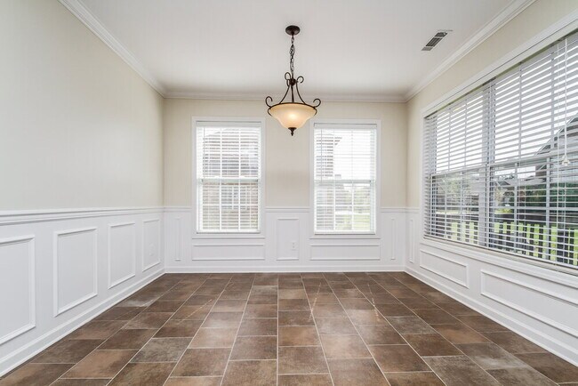 Building Photo - 3605 Jerry Anderson Dr