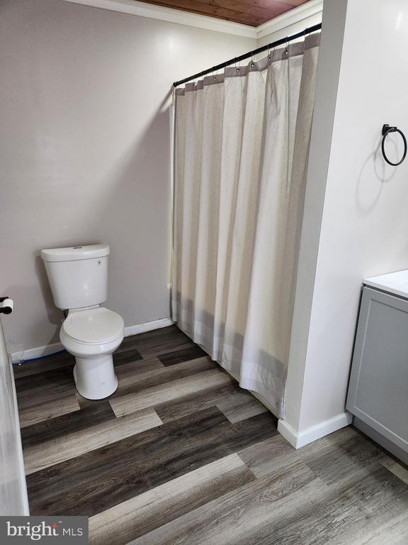 Foto del edificio - 9349 Valley Rd