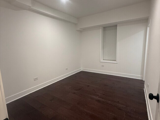 Foto del edificio - 2702 S Union Ave