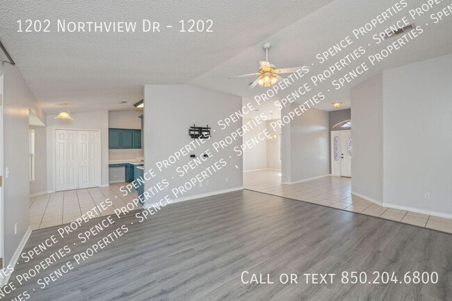 Building Photo - 1202 Northview Dr