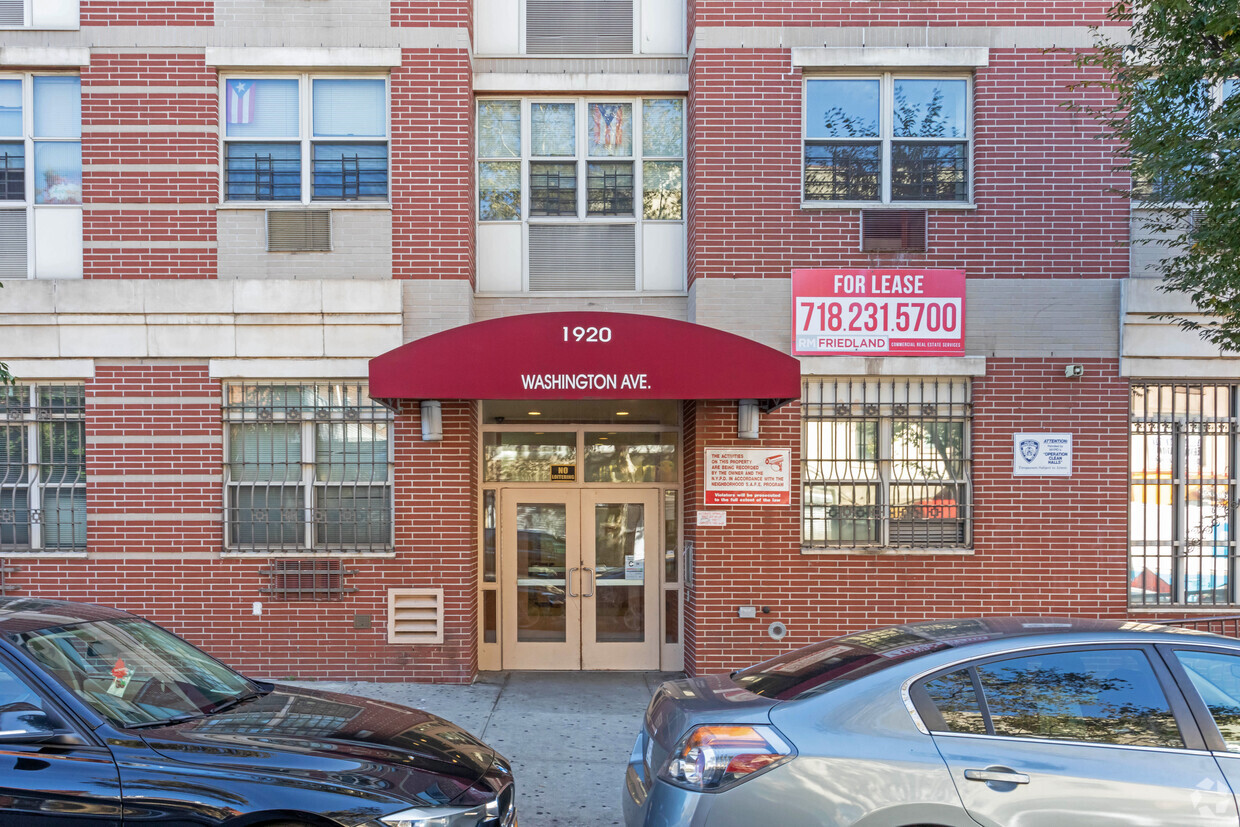 Apartment Entrance - East Tremont