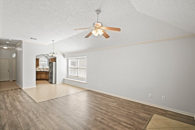 Foto del edificio - 24307 Silver Maple Dr