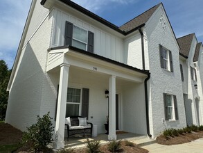 Building Photo - 590 Mdw Crst Cir