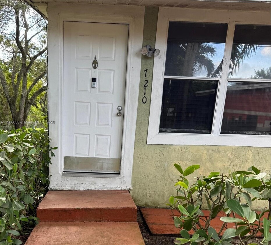 Foto principal - 7210 Southgate Blvd