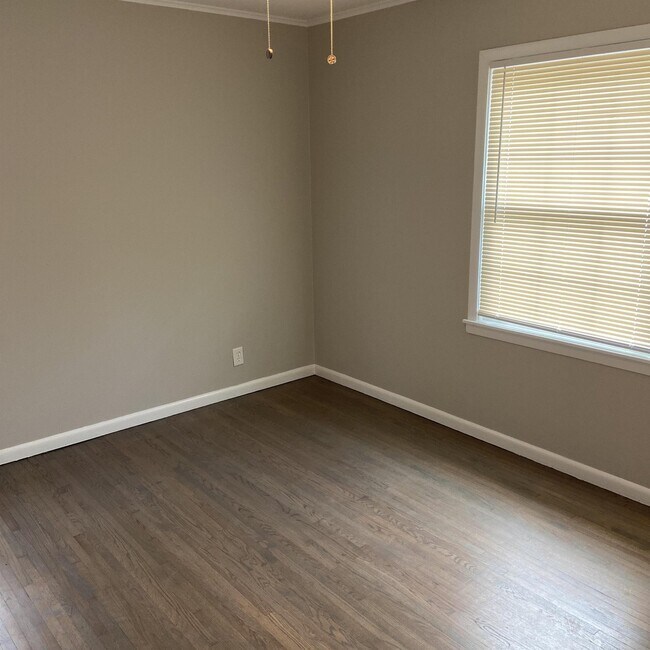 Foto del edificio - 6149 E 20th St