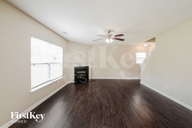 Foto del edificio - 1684 Castle Peak Dr