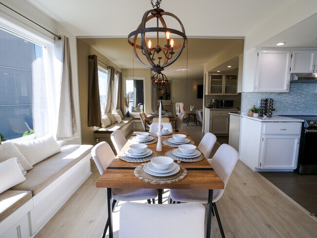 Dining Table & Glass View - 9201 NE Juanita Dr