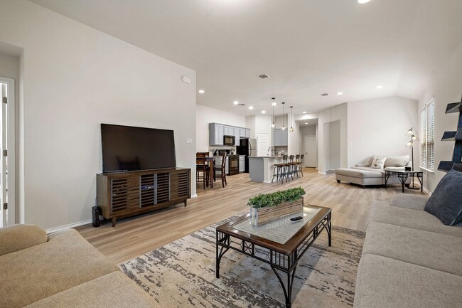 Foto del edificio - 301 Normal School Way