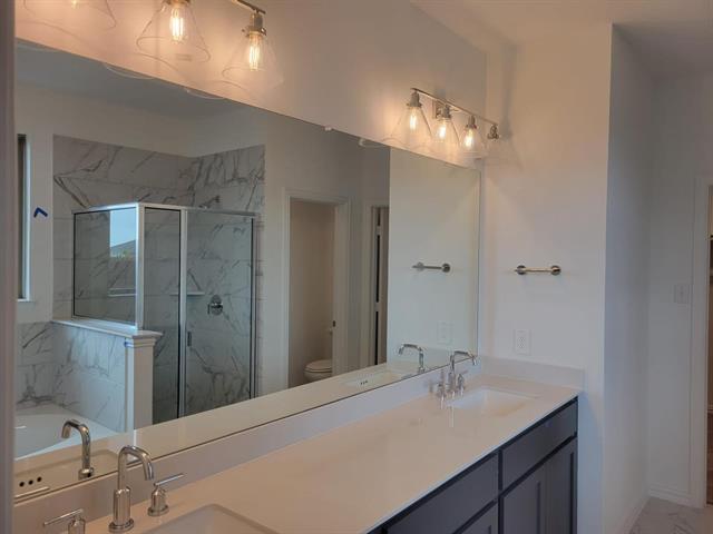 Foto del edificio - 1633 Pne Vly Dr