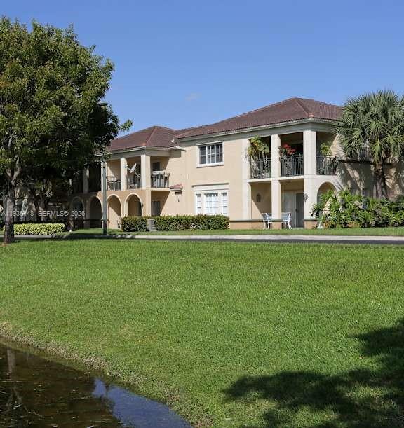 Foto del edificio - 2452 Centergate Dr