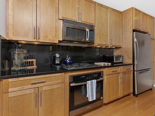 Foto del edificio - 93 E Brookline St