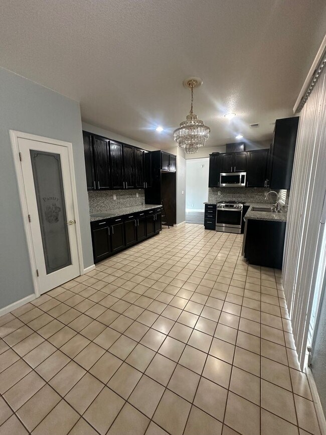 Building Photo - Remodeled 2 Story Home in North Stockton