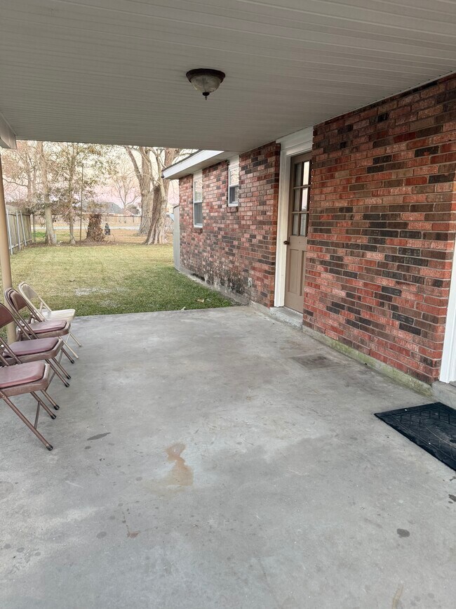 Foto del edificio - 3403 Tambour Dr