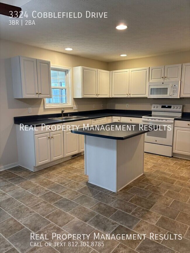 Foto del edificio - 3324 Cobblefield Dr