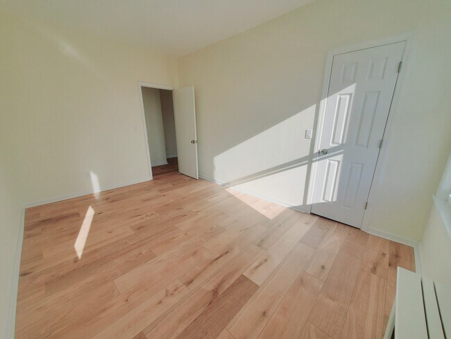 Building Photo - 24 High St