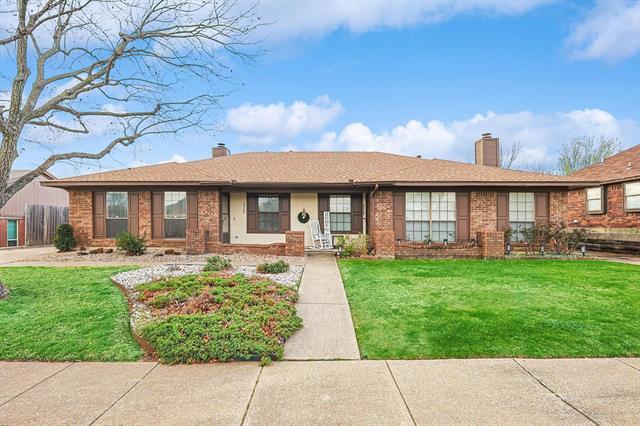 Foto principal - 2432 Shady Turf Dr