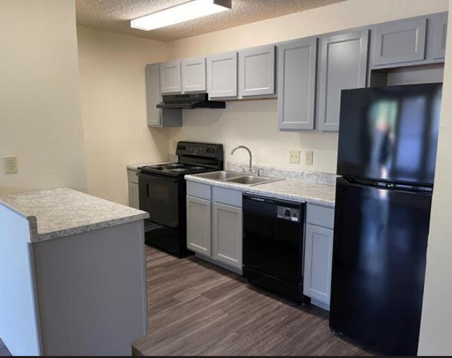 Ventura Landing - 1225 E Pleasant Run Rd DeSoto, TX | Apartments.com