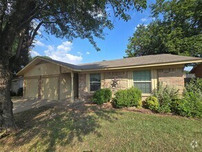 Building Photo - 613 Wagon Wheel Dr