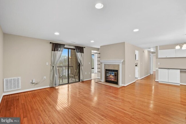 18010 Chalet Dr Unit 203, Germantown, MD 20874 - Room for Rent in ...