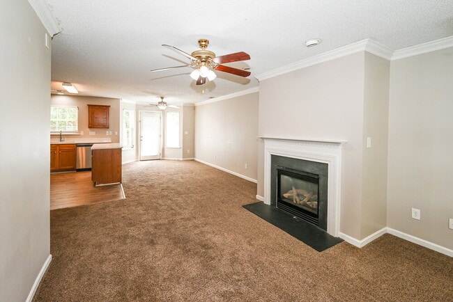 Foto del edificio - 5880 Mahogany Pl SW