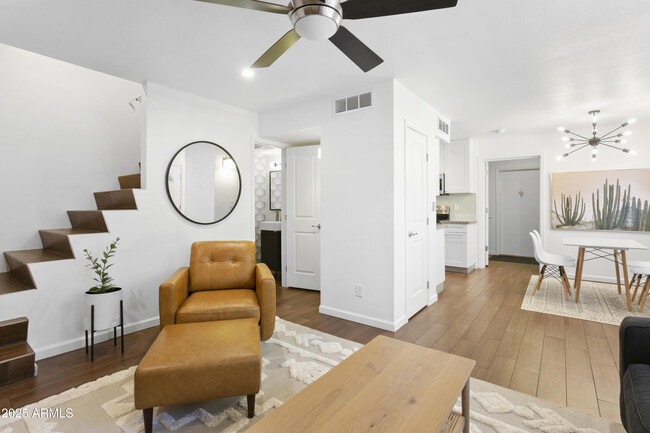 Foto del edificio - 1253 N Granite Reef Rd