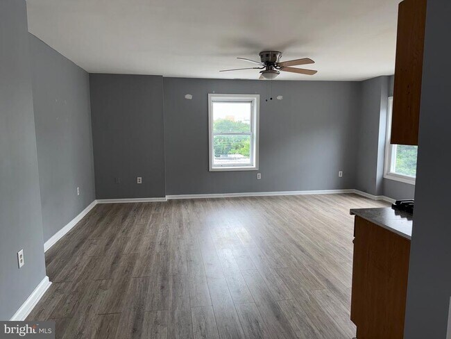 Foto del edificio - 2211 W Tioga St