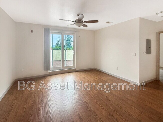 Photo - 1459 MacArthur Blvd Apartment