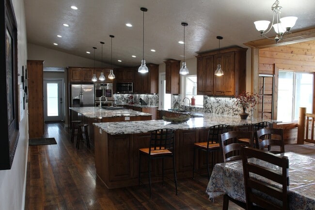 Building Photo - 3572 Wild Mare Way
