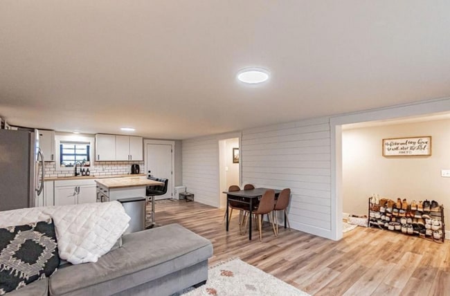 Foto del edificio - NEWLY REMODELED 3 BED 2 BATH HOME IN REXBURG