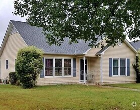 Building Photo - 1615 Crestdale Rd