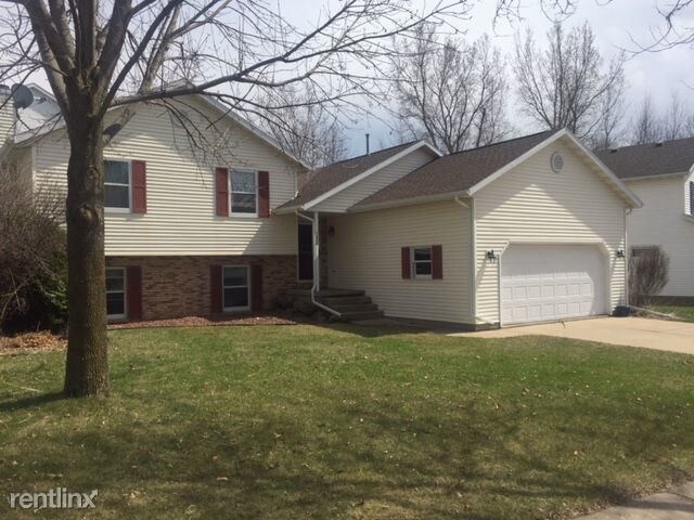 Foto principal - 7833 Lois Lowry Ln