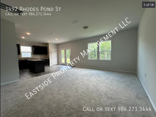 Building Photo - 1492 Rhodes Pond St