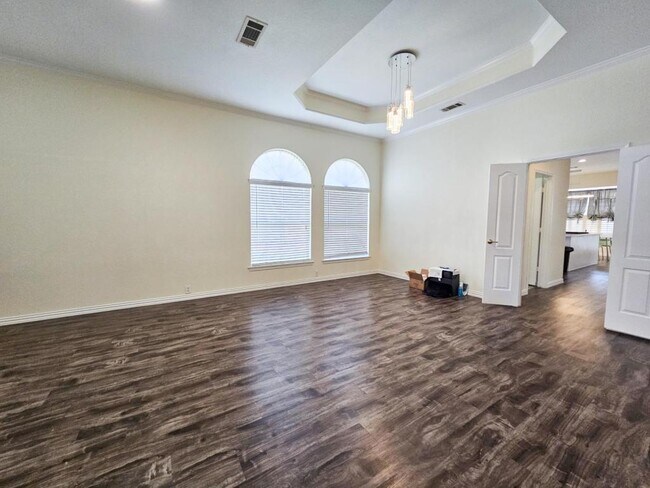 Building Photo - 1312 Bentley Dr