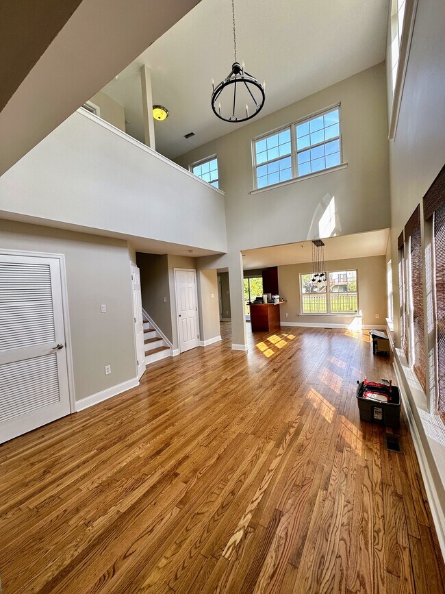 Foto del edificio - 754 Shallow Ridge Ct