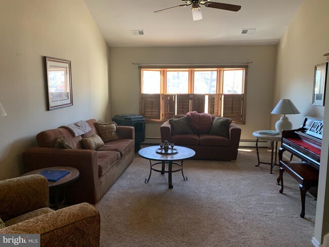 Building Photo - 255 Bucks Meadow Ln