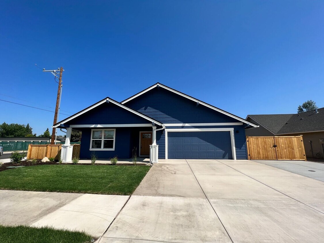 303 Apartment for Rent in Redmond, OR