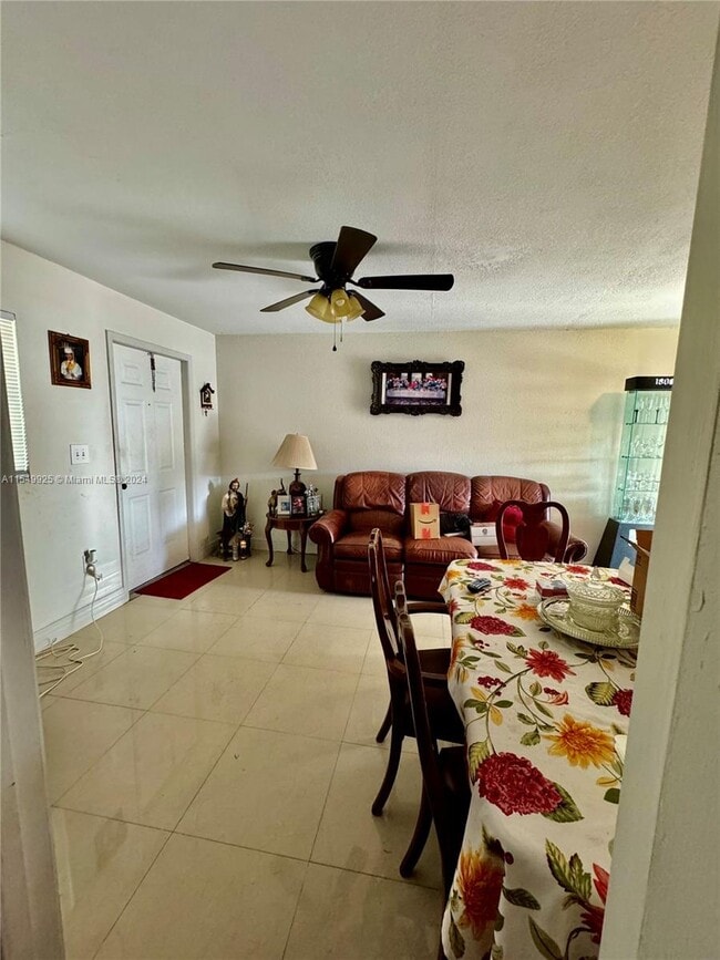 Foto del edificio - 430 SW 6th St