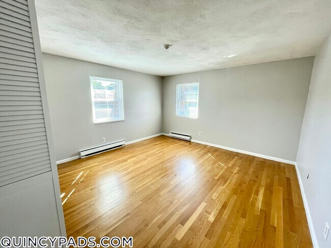 Building Photo - 55 Elmwood Park