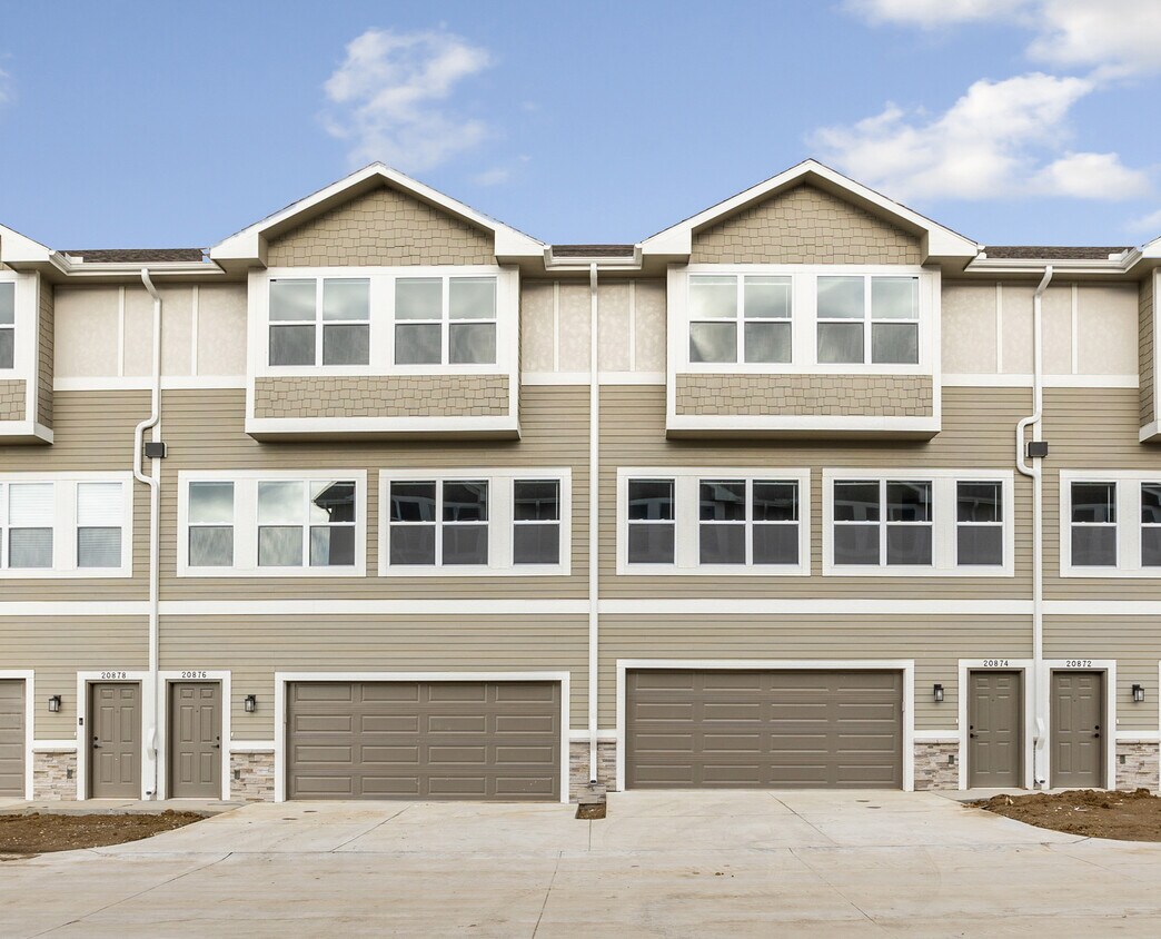 Foto principal - 20877 T Ct