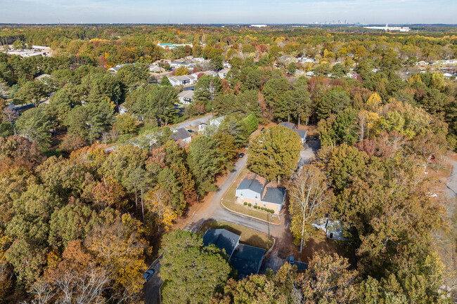 Aerial Photo - Spivey Crossing Apartments