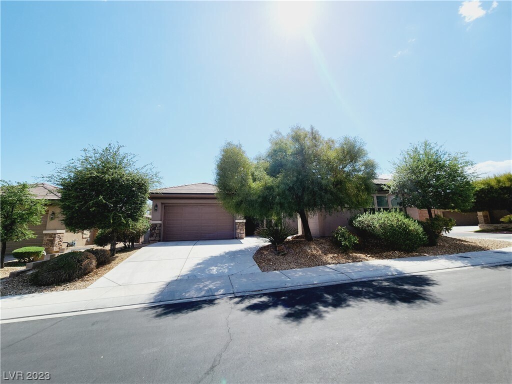 Primary Photo - 7387 Preen St