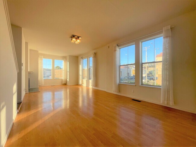 Foto del edificio - 2601 Newhall St