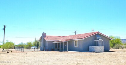 Building Photo - 69762 Old Bell Rd