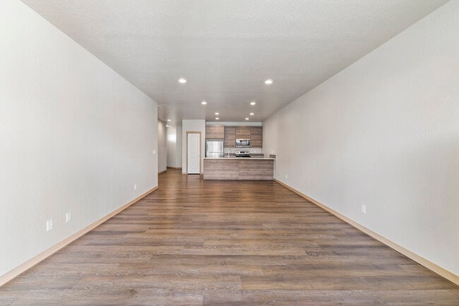 Building Photo - Thayer Cottages