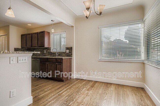 Foto del edificio - 2400 Pontiac St