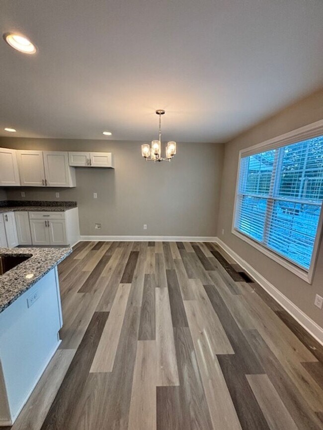 Foto del edificio - 1146 Melody Ave