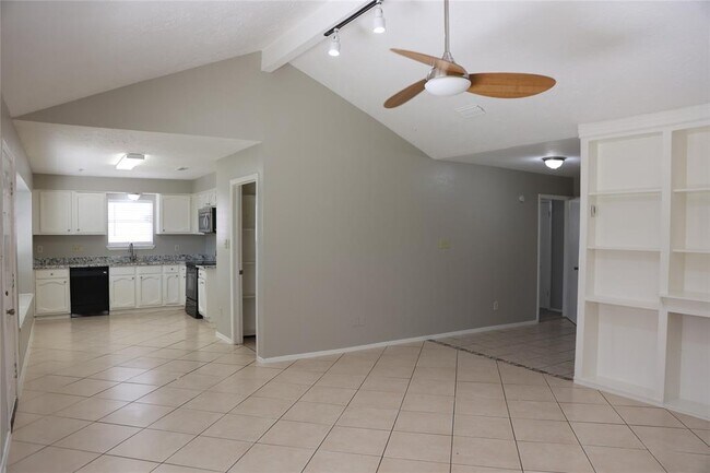 Building Photo - 14123 Rosetta Dr