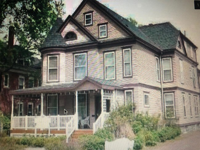Foto del edificio - 116 S Taylor St