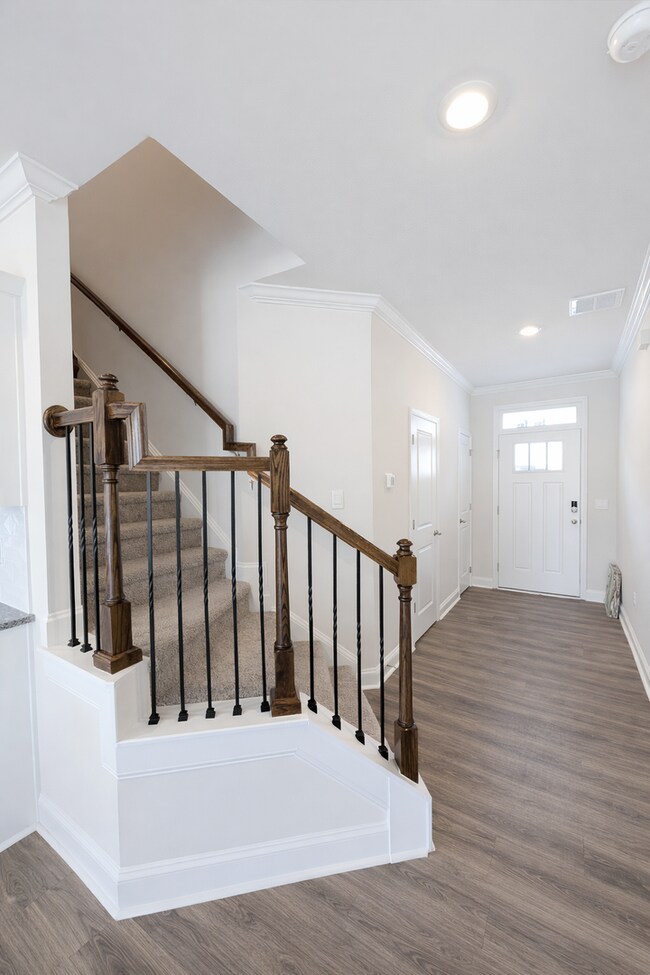 Foto del edificio - New Construction -Hendersonville Townhome
