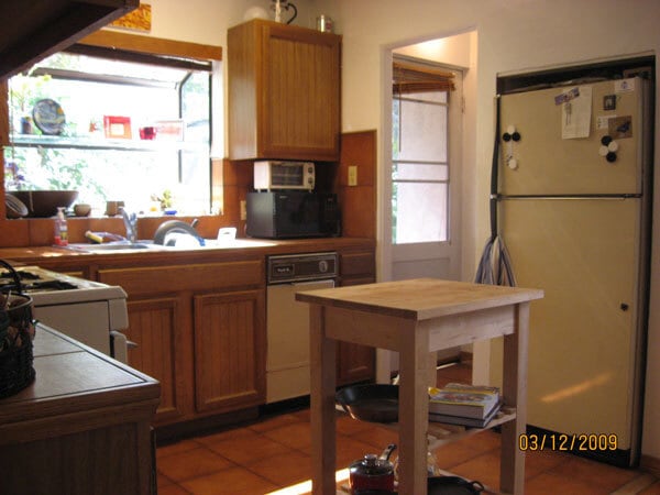 Building Photo - 2261 Silver Ridge Ave